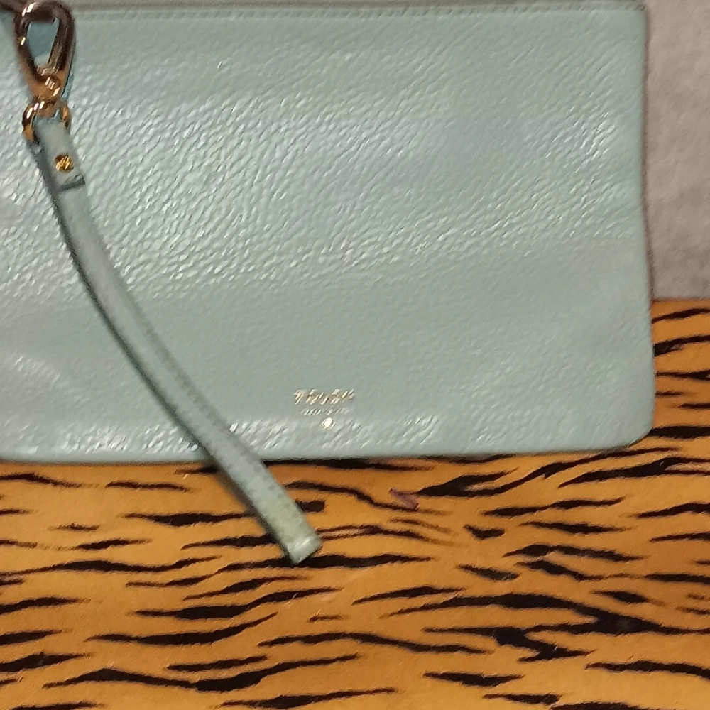 Fossil Pebbled Leather Wristlet Clutch - Picture 4 of 6